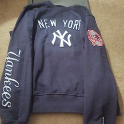New York Yankees Pullover Sweatshirt 