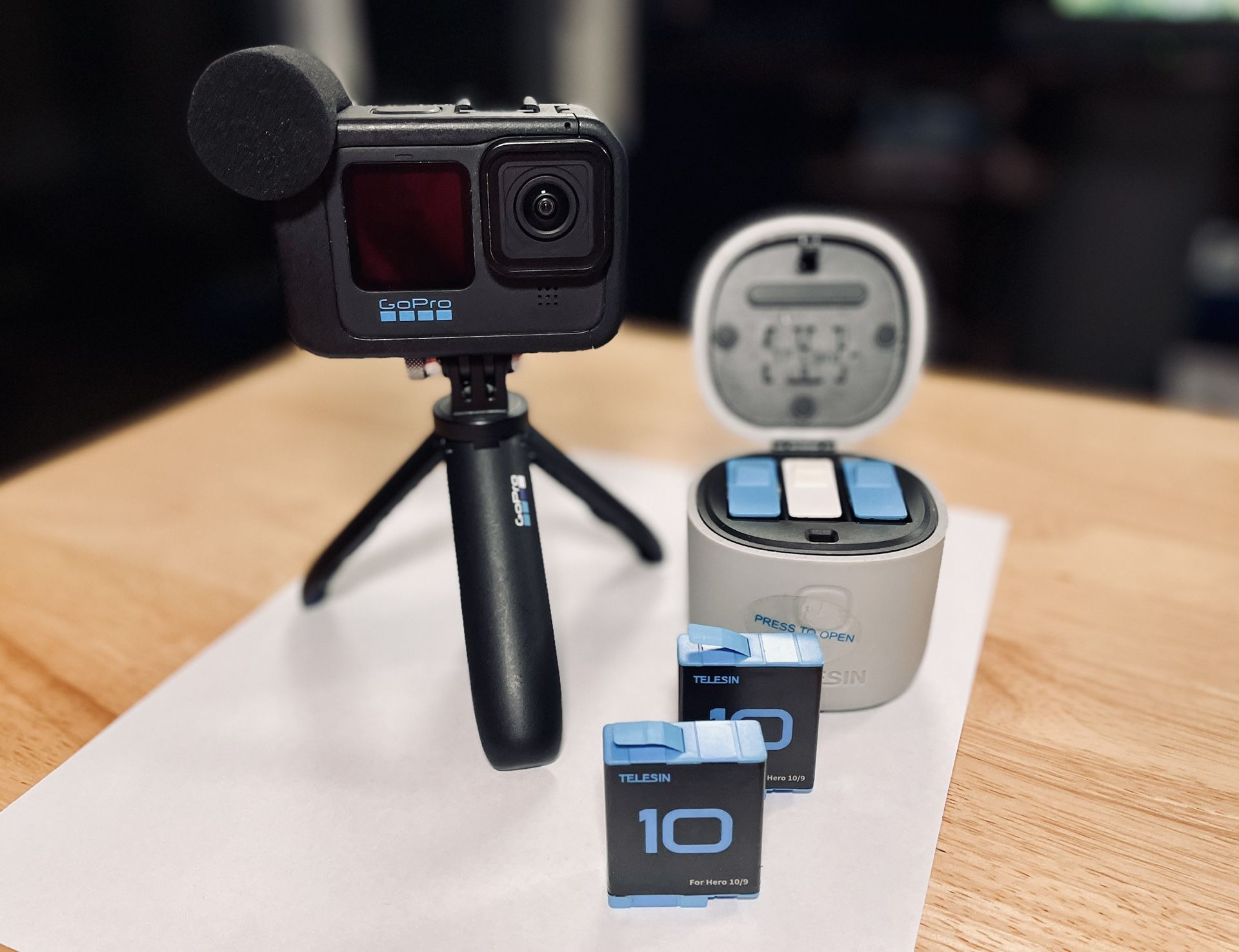 GoPro Hero 10 Black + Lots of extras !!!