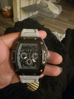 Tsar Bomba Chronograph Watch (Richard Mille Style) - grey Strap
Features a premium tonneau-shaped case, a bold black skeleton dial with a functional