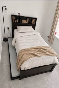 Trundle bed