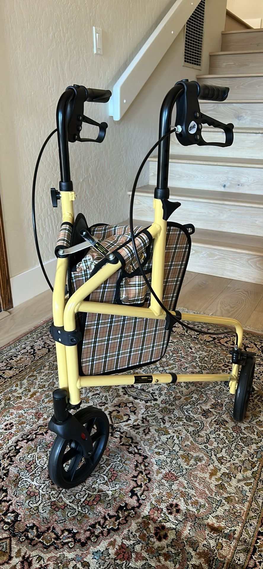 Drive Winnie Lite Supreme three wheel rollator walker