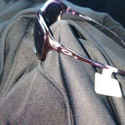 OAKLEY SHE'S UNSTOPPABLE SUNGLASSES 