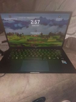 : LG Gram 14ZB90Q, Intel Core i7-1260P, 16 GB RAM, 512 GB SSD.