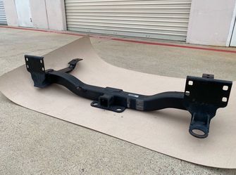 2003 - 2012 Range Rover L322 OEM Tow Hitch  Great 