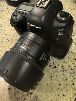 Canon 5D Mark IV w/ Canon 85mm 1.4 IS L