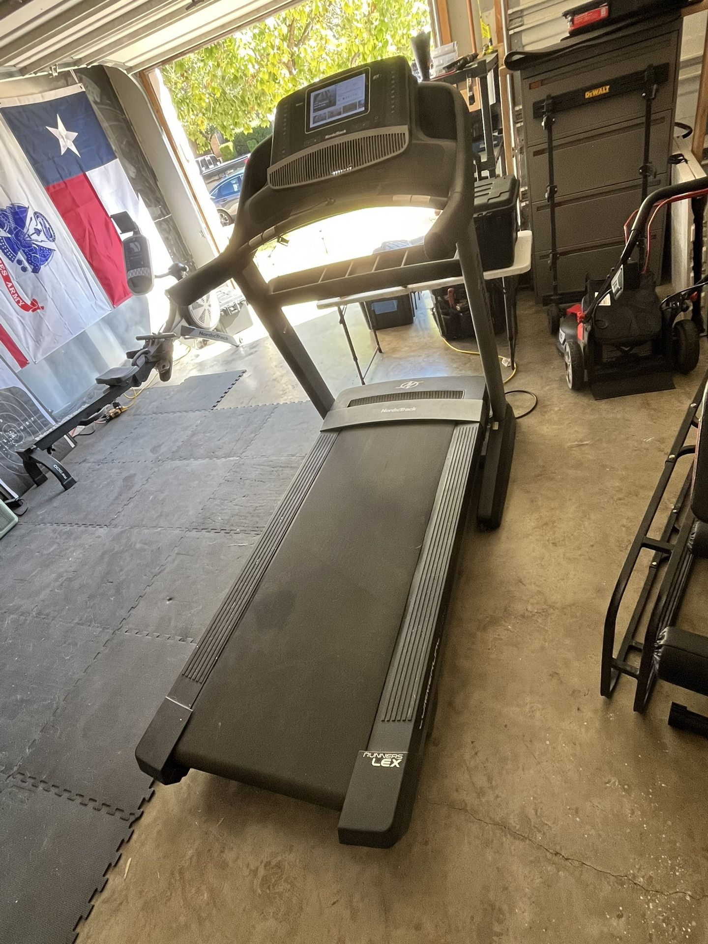 Nordic Track Commercial 1750 Treadmill