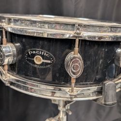 13" Pacific / DW Snare