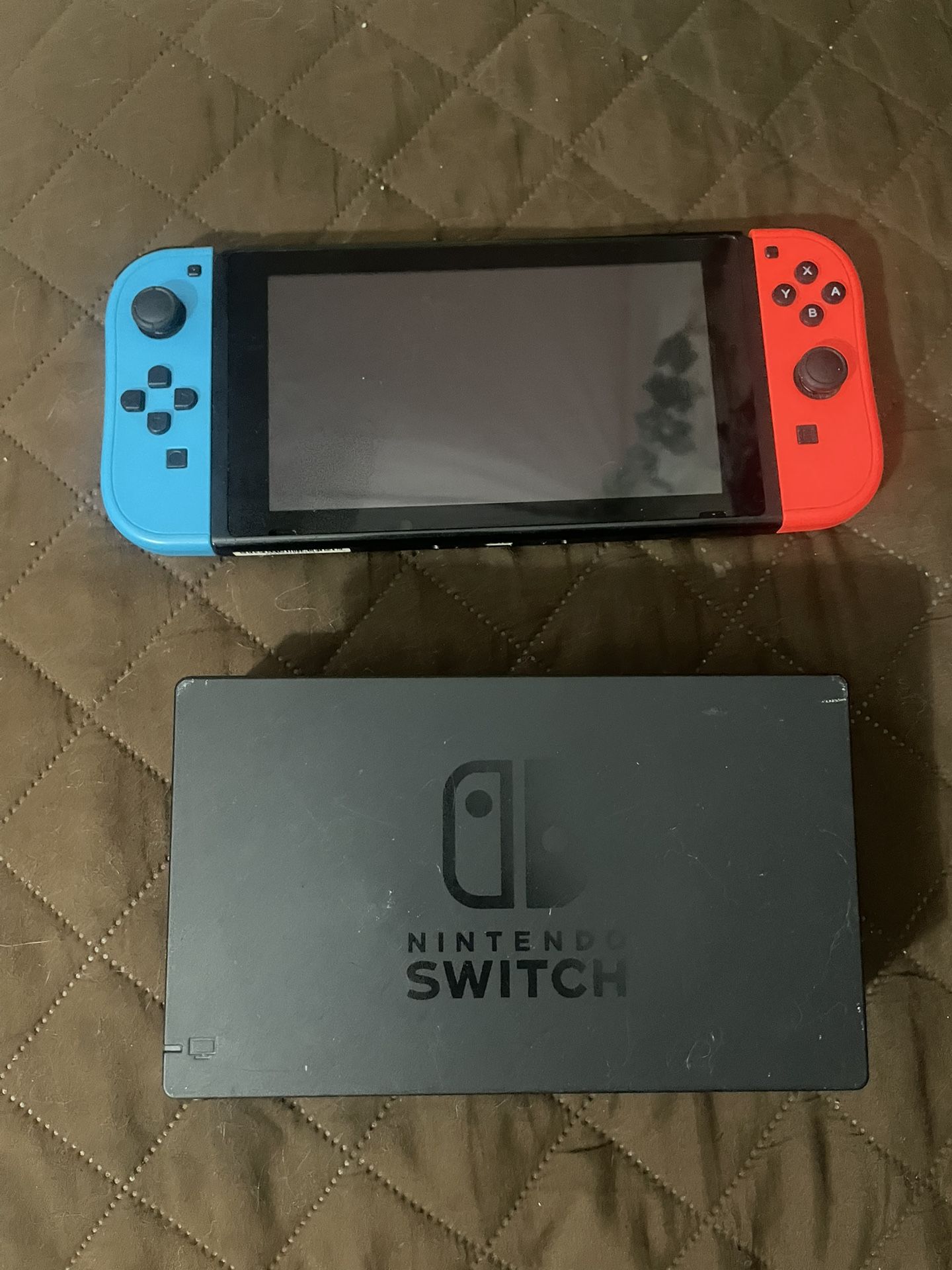 Nintendo Switch 
