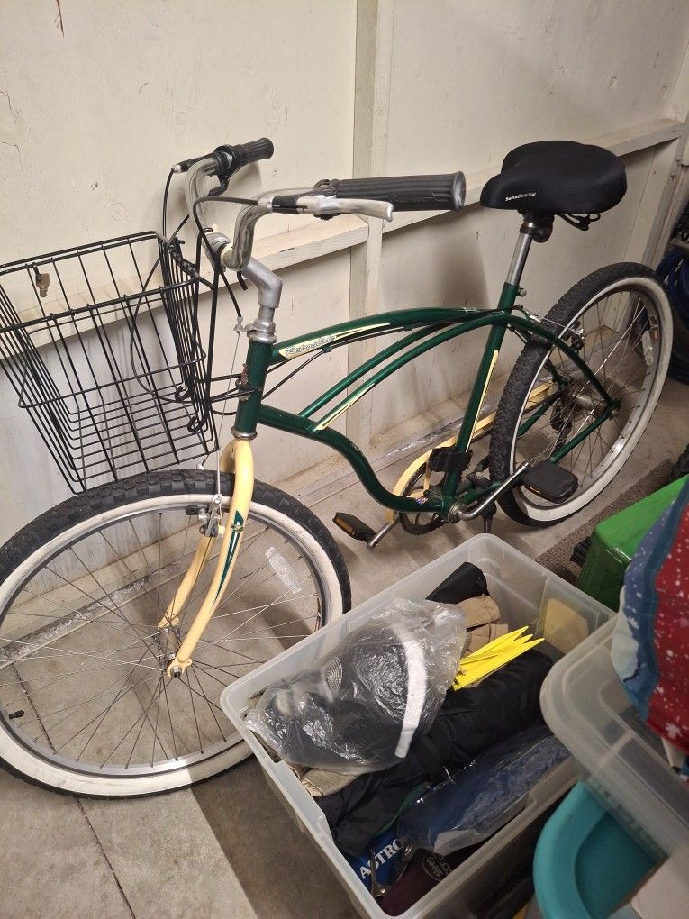 Raleigh Beach Cruiser Retroglide Bike