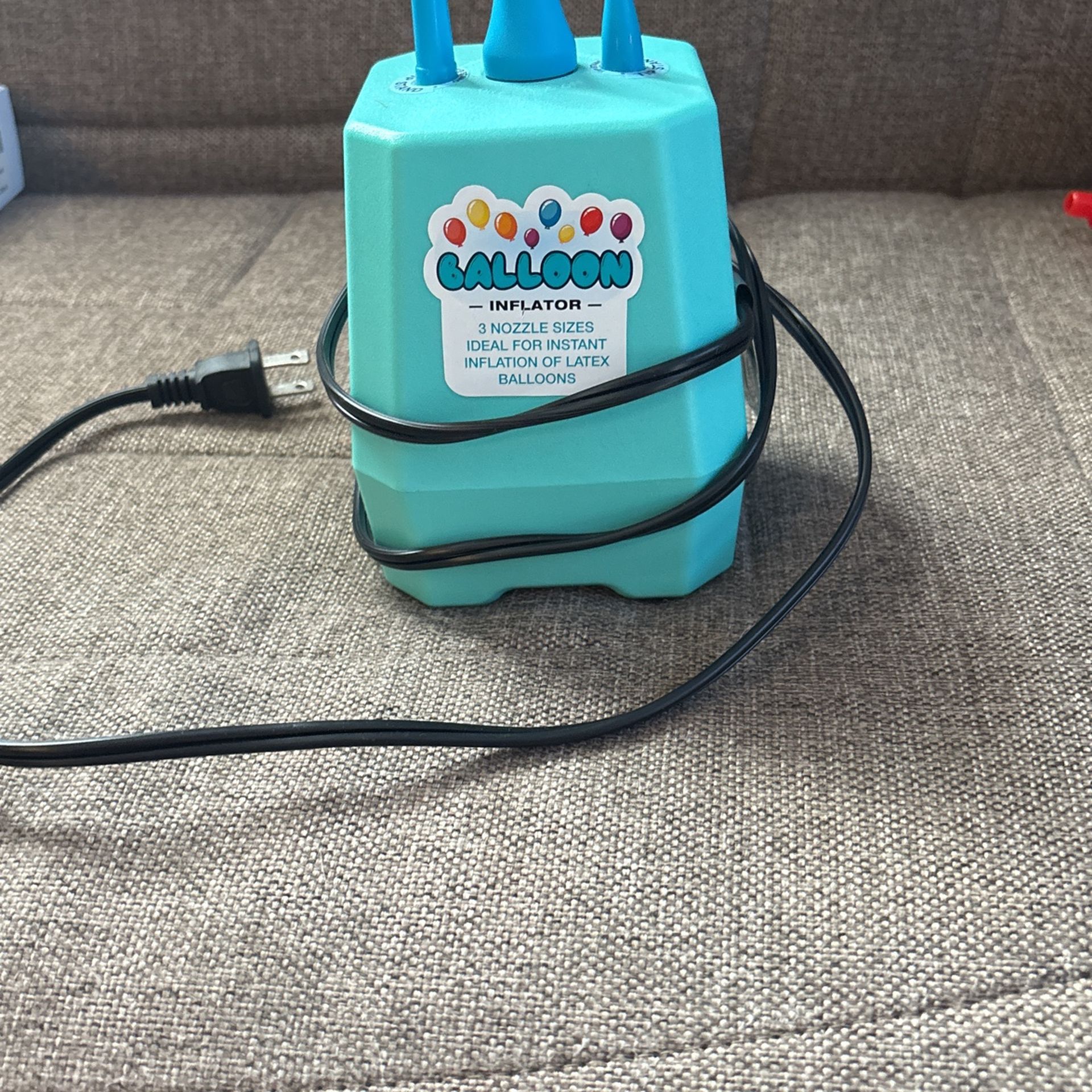 Balloon inflator