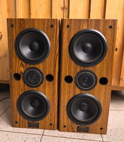 Rare Bookshelf Speakers Pioneer S-T100s