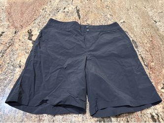 great condition Eddie Bauer black board shorts, women women’s size 10 with 8 inch inseam great condition