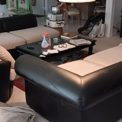 5Piece Leathersectional w/great Chair w10pillows