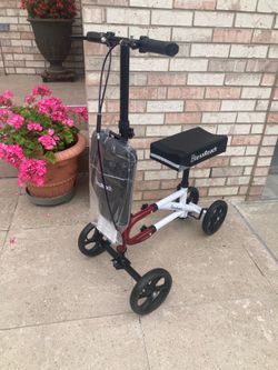 New knee scooter
