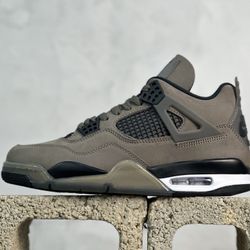 Nike SB x Air Jordan 4 Retro Cave Stone