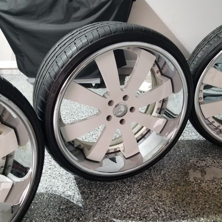 22" Forgiato Wheels