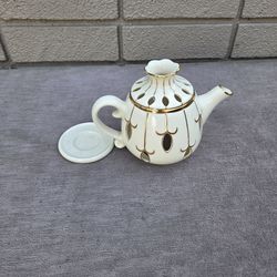 Teapot tea light