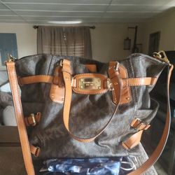 Micheal Kors Purse