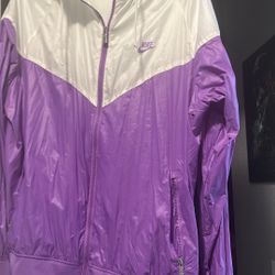 women’s nike windbreaker 