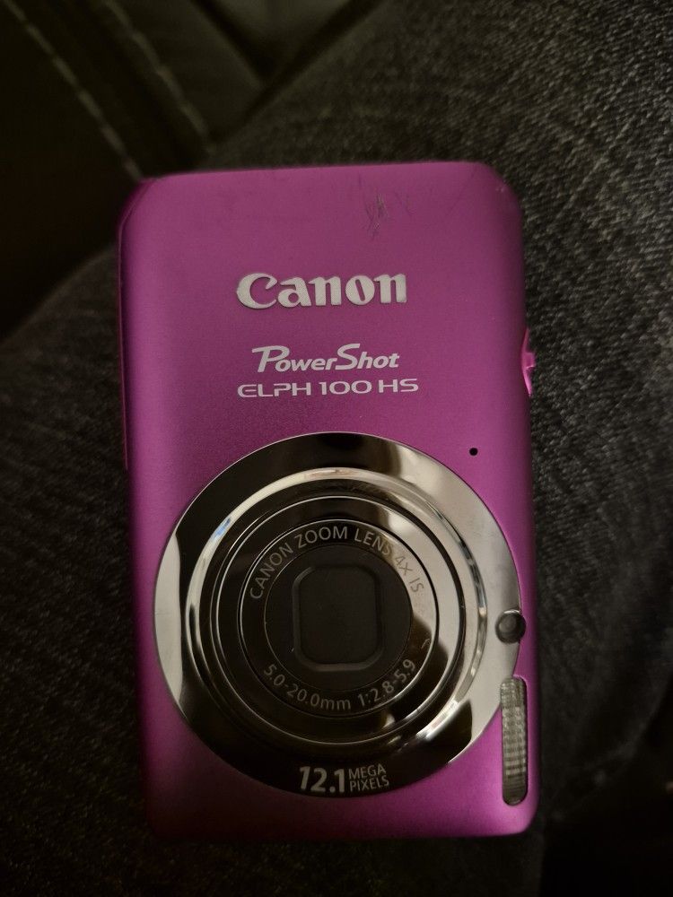 Canon Powers Shot Camera Elph 100hs W/case And Memory Card