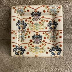 Vintage Chinese Porcelain Floral Plate With Gold Trim 