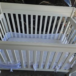 Baby Crib And Changing Table