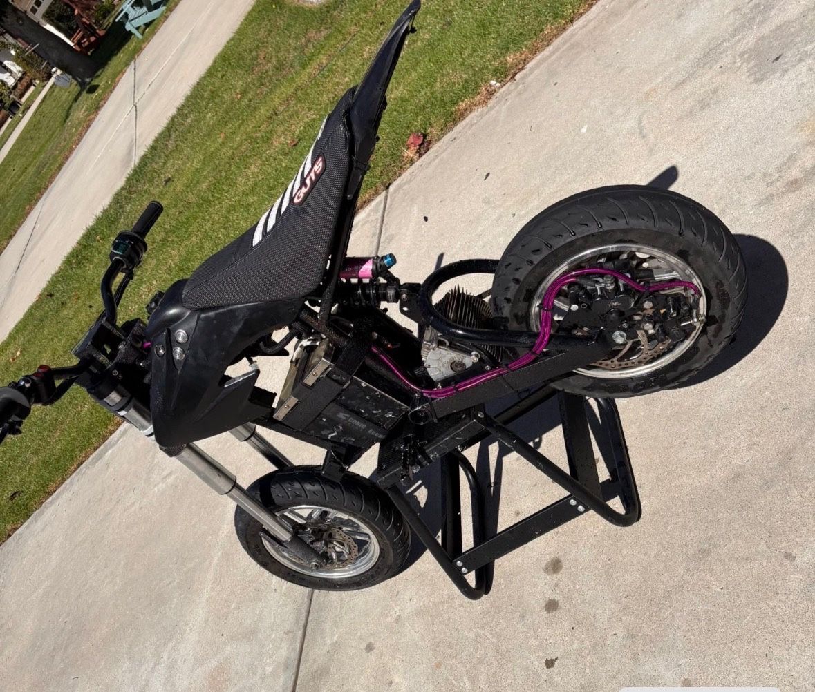 72 V Razor 72v Razor (HEAVILY MODDED) for Sale in San Diego, CA - OfferUp