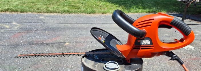 Hedge trimmer