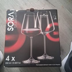 Royal Crystal Wine Glass Set Of 4 Never Used