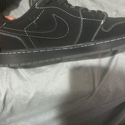 black phantoms