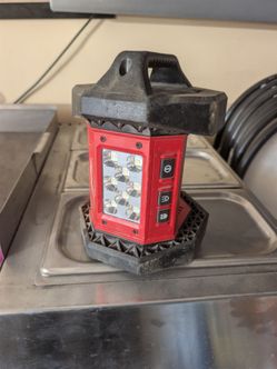Milwaukee Rover Light