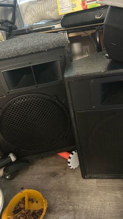 Sunn speakers and pavey amp
