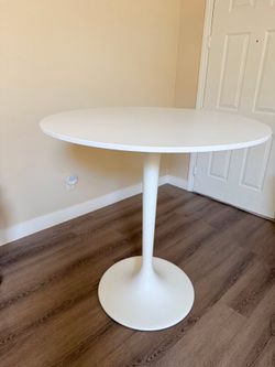 HIGH TABLE