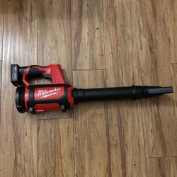 Milwaukee Lithium-Ion Cordless Compact Spot Blower