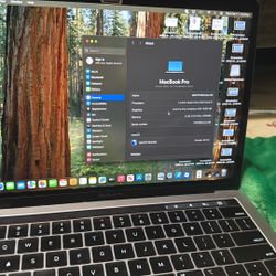MacBook Pro 2019 13 Inch 