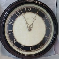sterling & noble clock company wall clock 15"