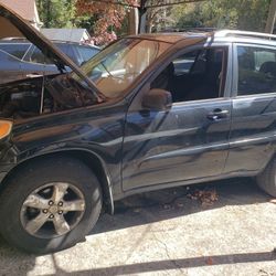 205 Toyota RAV4 L AWD