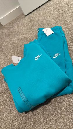 Nike sweatsuit