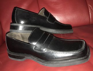 BRAND NEW Men’s Black Leather Shoes BANANA REPUBLIC
