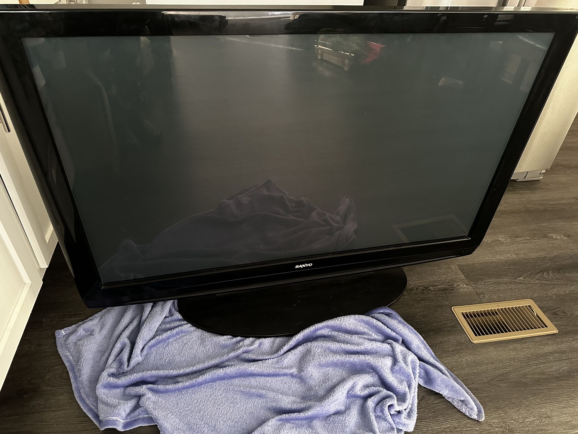 55inch Sanyo Tv