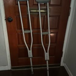 Crutches - Adjustable 