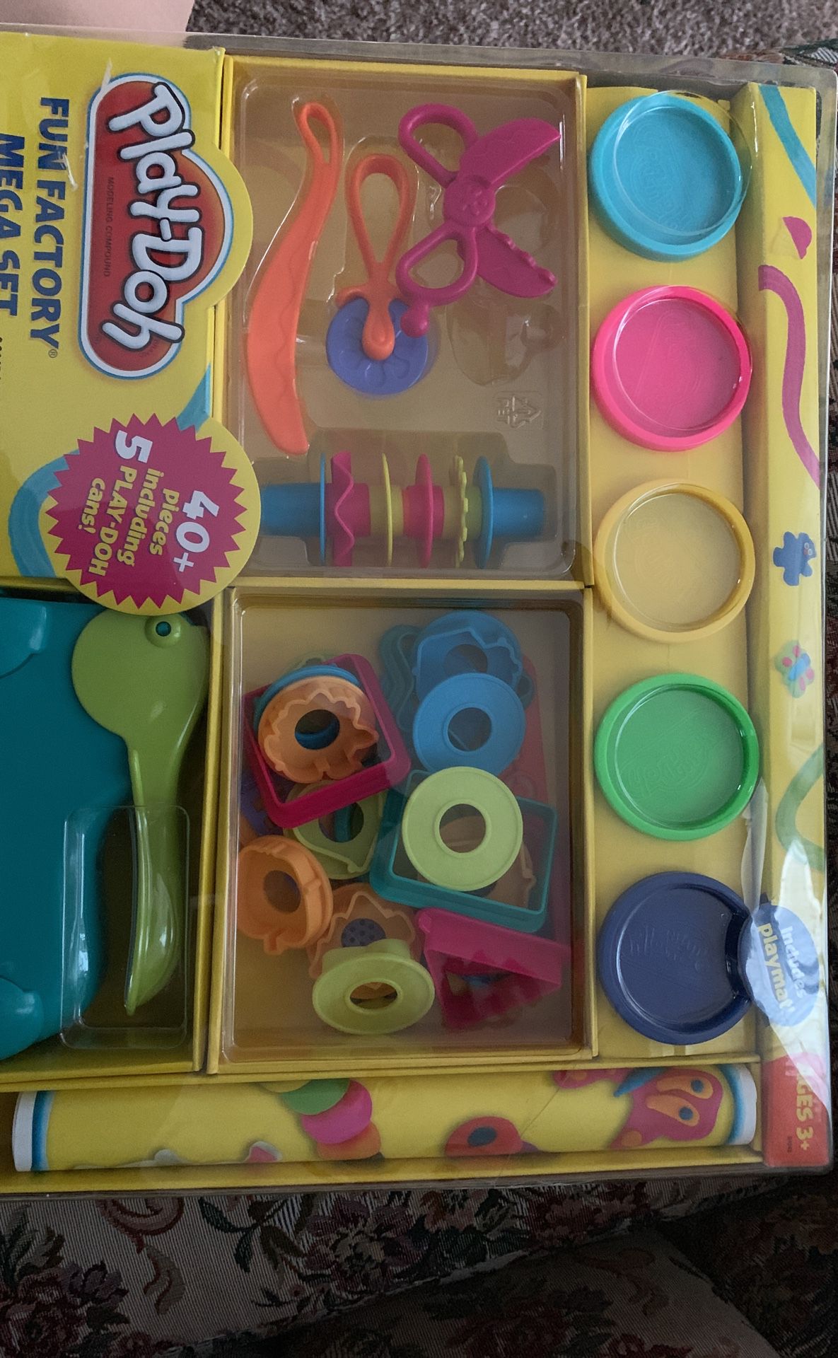 Play -doh fun factory mega set 40 piece