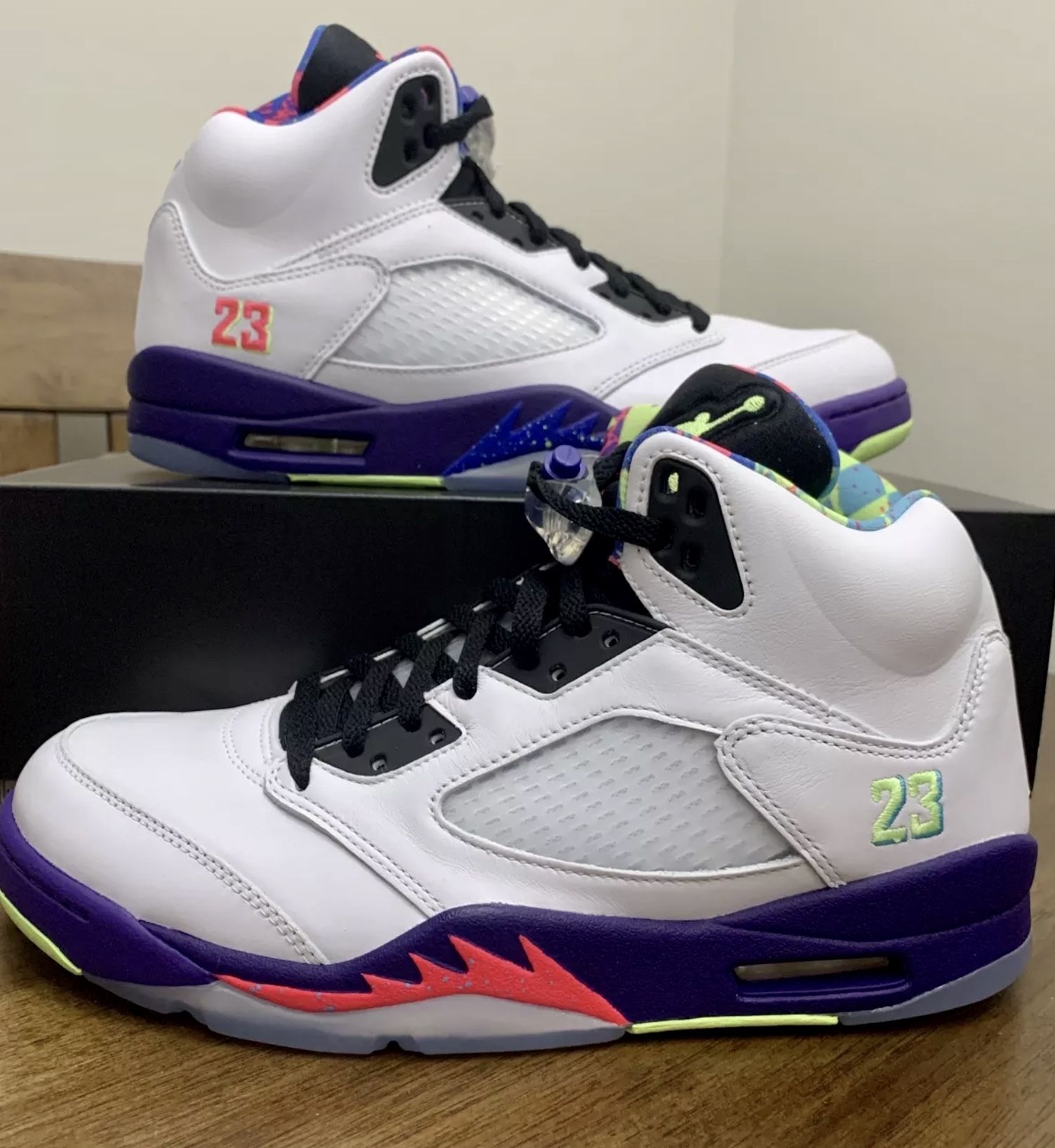 Air Jordan Retro 5 What The Size 10 Amazon.com | Jordan Mens Air 5 Retro DD0587 141 Concord  main image 2