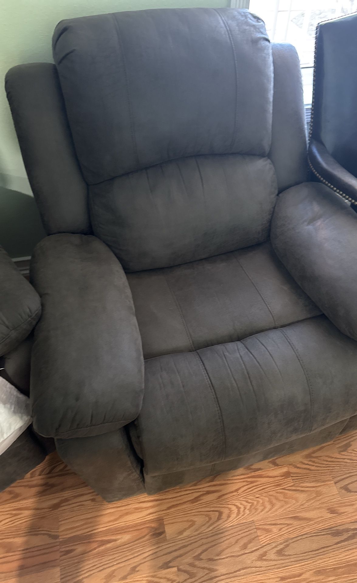 Recliner couch
