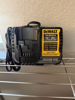 DEWALT 12V/20V MAX 4-Amp Lithium-Ion Battery Charger