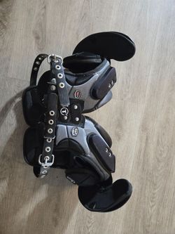 Youth tag football shoulder pads medium