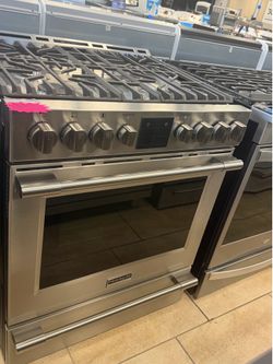 Kitchen aid gas range