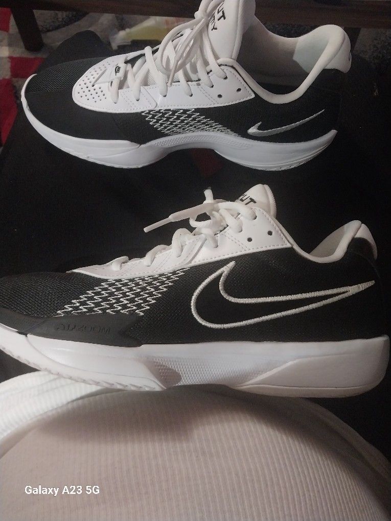 Nike GT Cut Academy (Size 9)