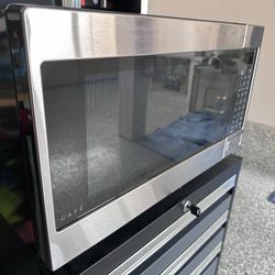 Cafe 22 Inch Wide 1.5 Cu. Ft. 1,000 Watt Countertop Microwave