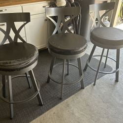 26” Swivel Stools 